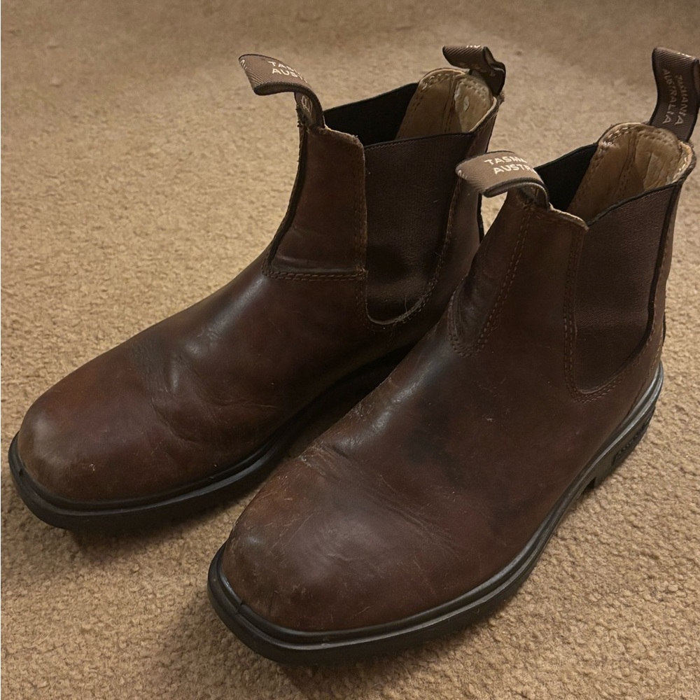 Women’s Brown Blundstone Leather Chelsea Boots - Picture 2 of 13